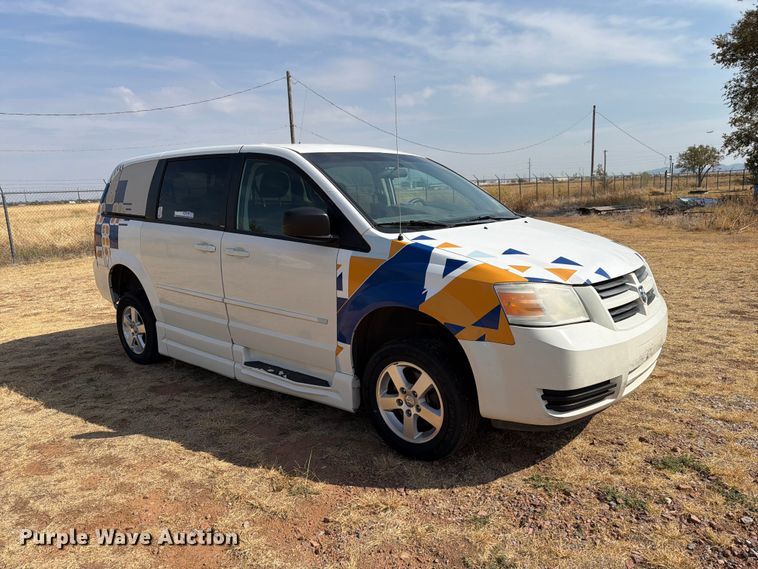 image for item EW8937 2010 Dodge Grand Caravan van