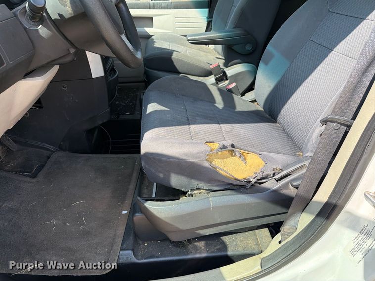 image for item EW8937 2010 Dodge Grand Caravan van