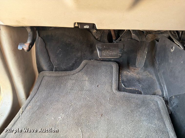 image for item EW8937 2010 Dodge Grand Caravan van