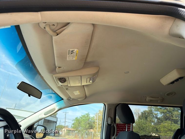 image for item EW8937 2010 Dodge Grand Caravan van