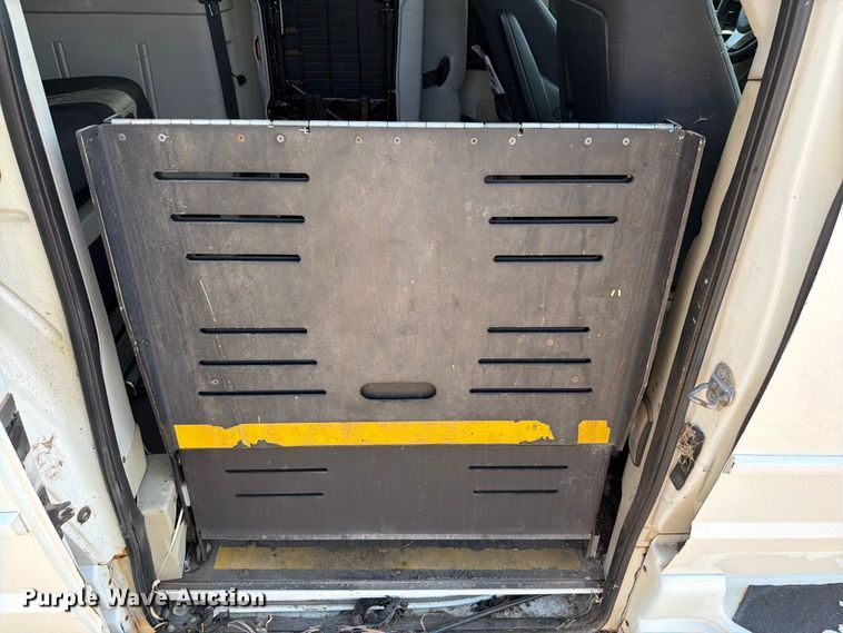 image for item EW8937 2010 Dodge Grand Caravan van
