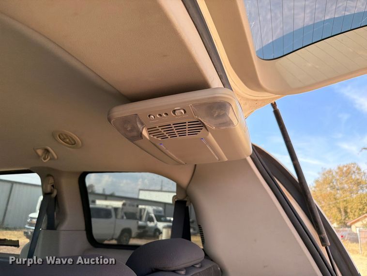 image for item EW8937 2010 Dodge Grand Caravan van