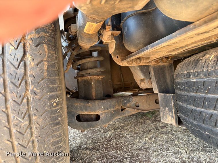 image for item EW8937 2010 Dodge Grand Caravan van
