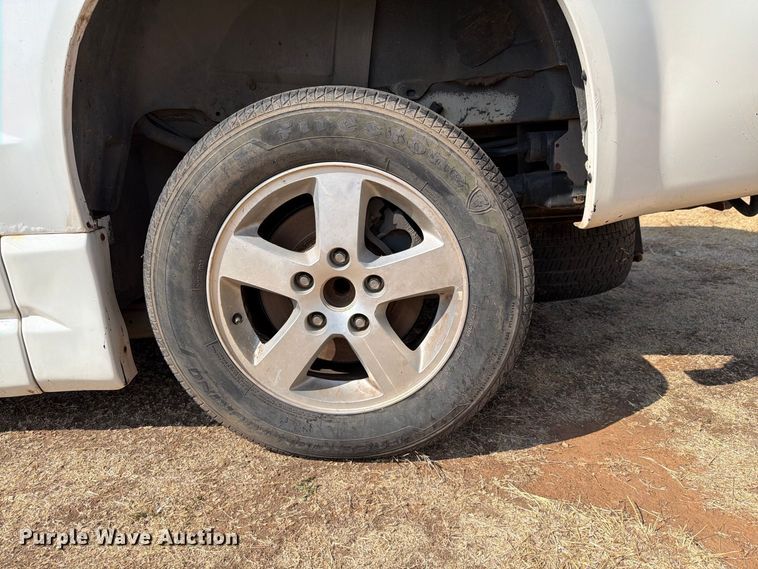 image for item EW8937 2010 Dodge Grand Caravan van