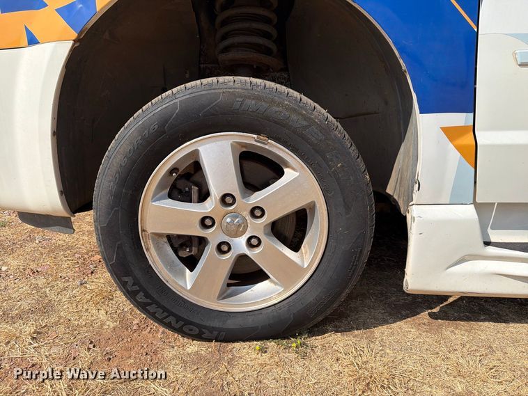 image for item EW8937 2010 Dodge Grand Caravan van