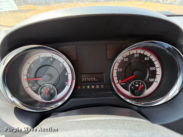 image for item EW8938 2017 Dodge Grand Caravan van