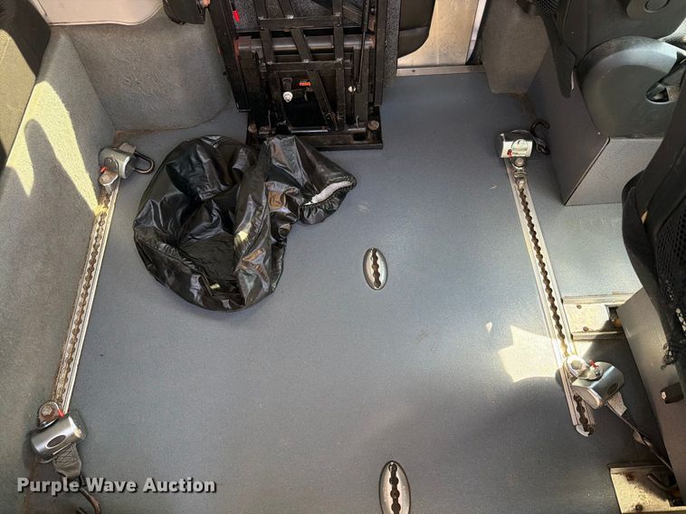 image for item EW8938 2017 Dodge Grand Caravan van