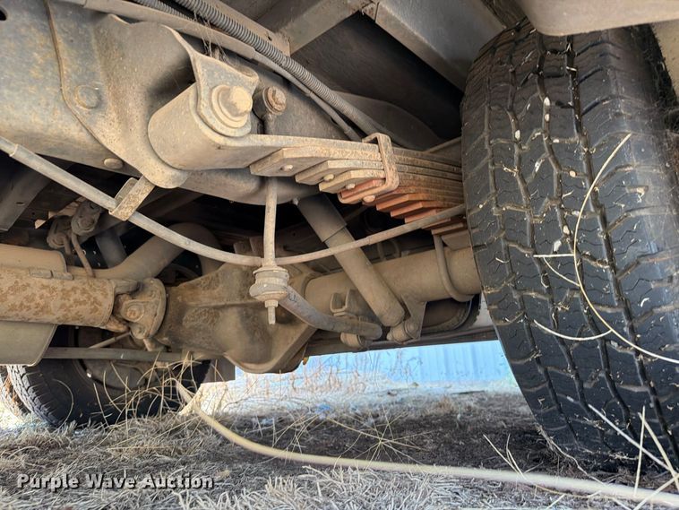 image for item EW8939 2009 Ford E450 shuttle bus