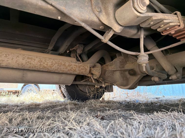 image for item EW8939 2009 Ford E450 shuttle bus