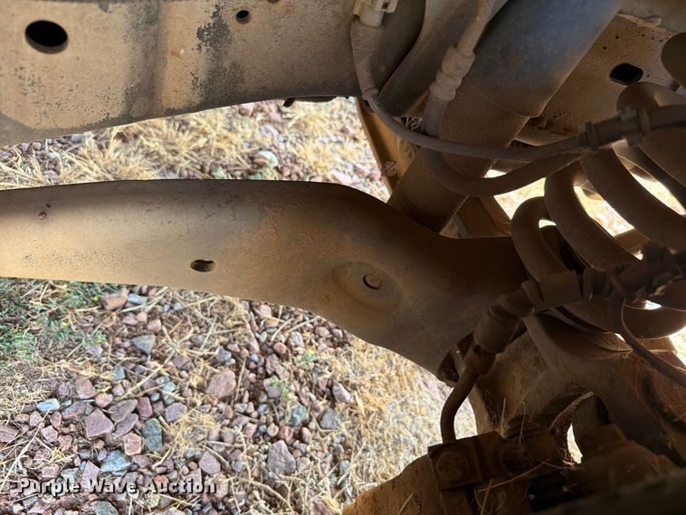 image for item EW8940 2003 Ford E450 Super Duty shuttle bus