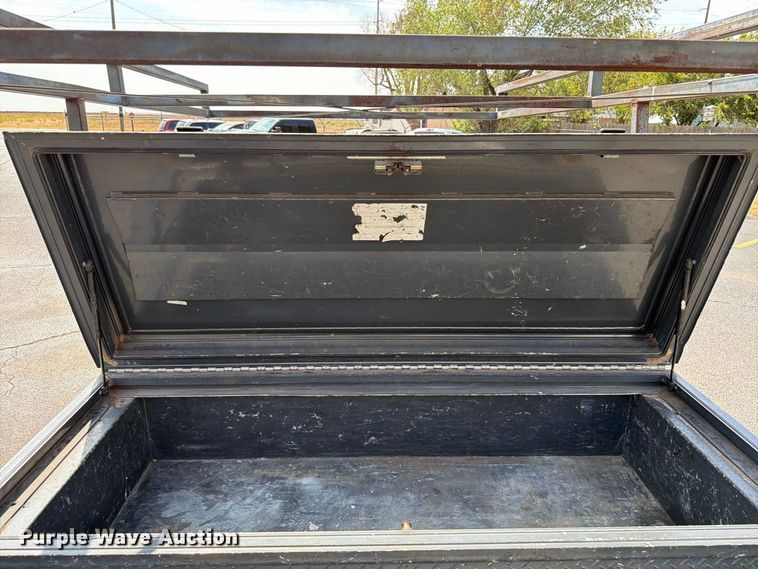 image for item EW8942 2012 Chevrolet Silverado 3500HD Crew Cab pickup truck