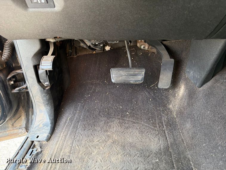 image for item EW8942 2012 Chevrolet Silverado 3500HD Crew Cab pickup truck