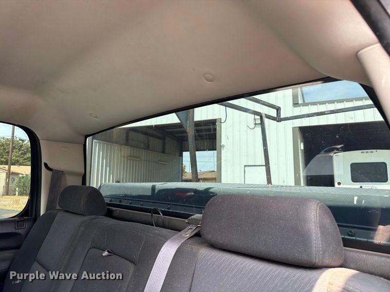 image for item EW8942 2012 Chevrolet Silverado 3500HD Crew Cab pickup truck