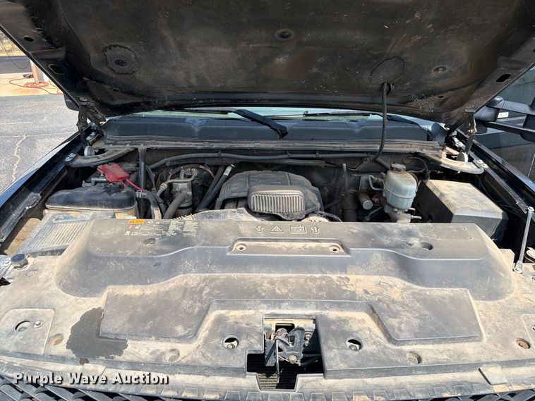 image for item EW8942 2012 Chevrolet Silverado 3500HD Crew Cab pickup truck