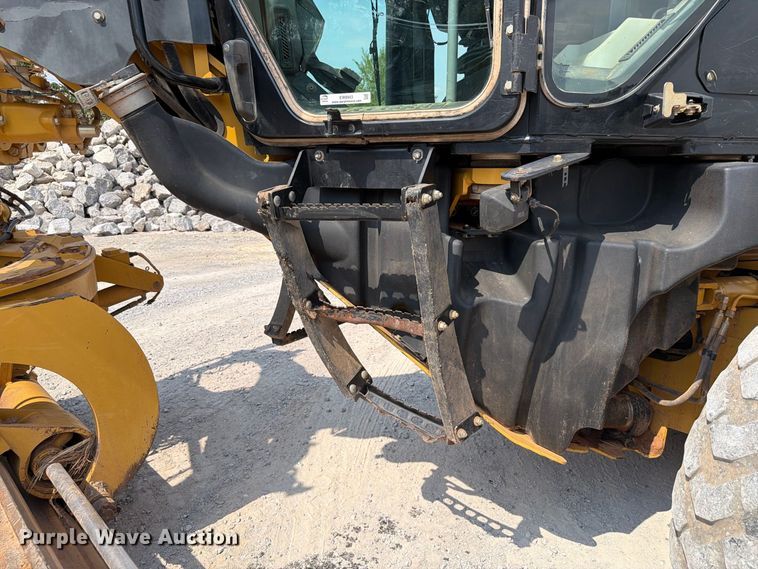 image for item EW8943 2012 Caterpillar 140M2 motor grader