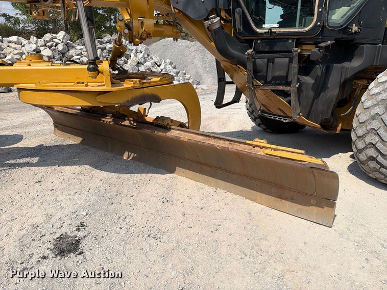 image for item EW8943 2012 Caterpillar 140M2 motor grader