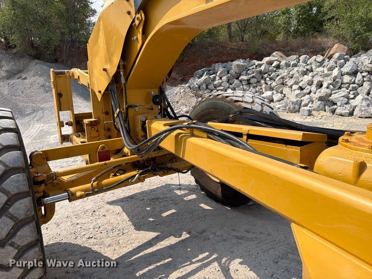 image for item EW8943 2012 Caterpillar 140M2 motor grader