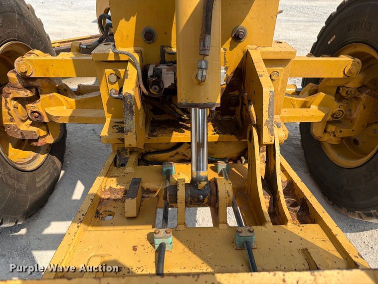 image for item EW8943 2012 Caterpillar 140M2 motor grader