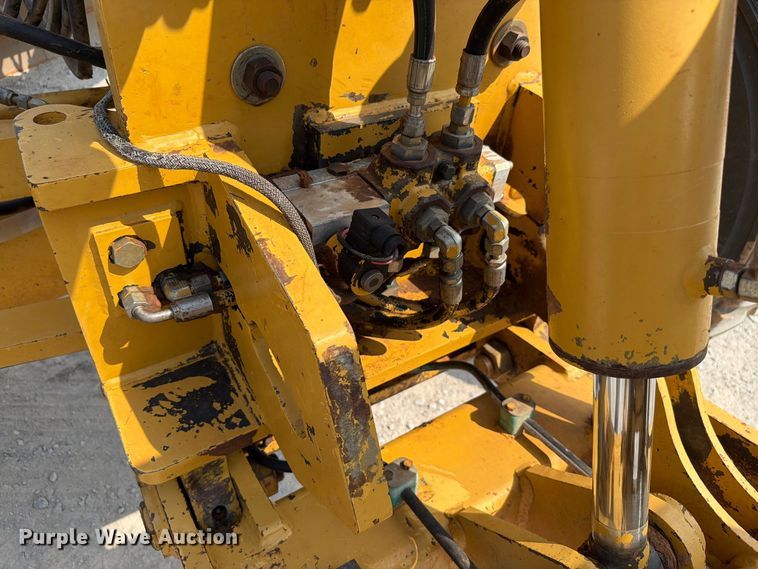 image for item EW8943 2012 Caterpillar 140M2 motor grader
