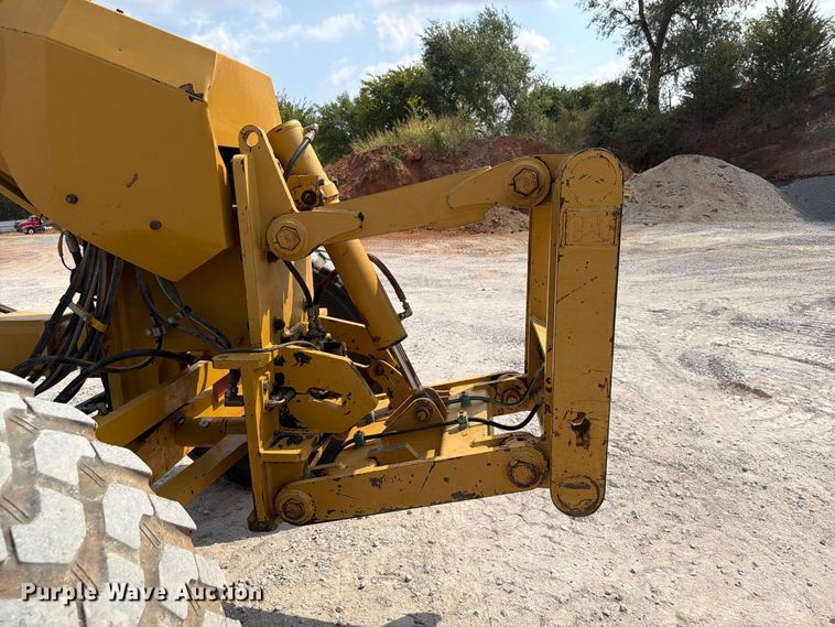 image for item EW8943 2012 Caterpillar 140M2 motor grader