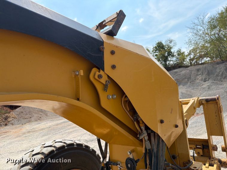 image for item EW8943 2012 Caterpillar 140M2 motor grader