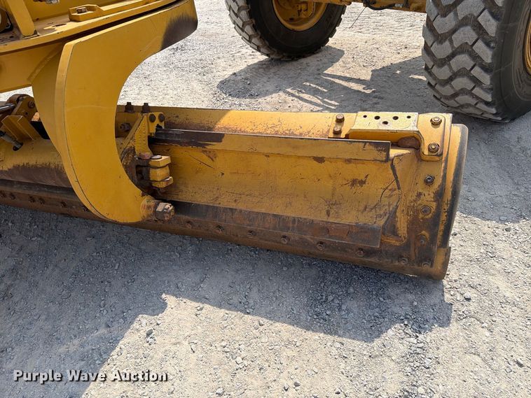 image for item EW8943 2012 Caterpillar 140M2 motor grader