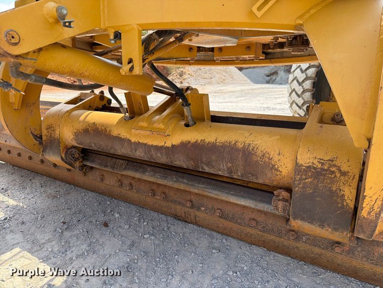 image for item EW8943 2012 Caterpillar 140M2 motor grader