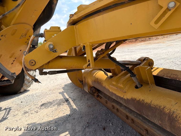 image for item EW8943 2012 Caterpillar 140M2 motor grader