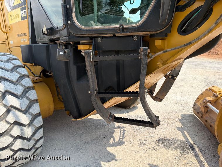 image for item EW8943 2012 Caterpillar 140M2 motor grader