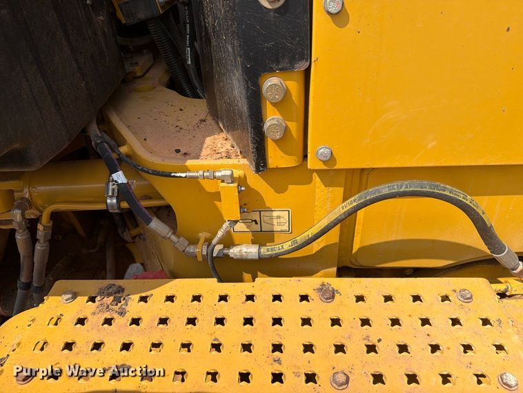 image for item EW8943 2012 Caterpillar 140M2 motor grader