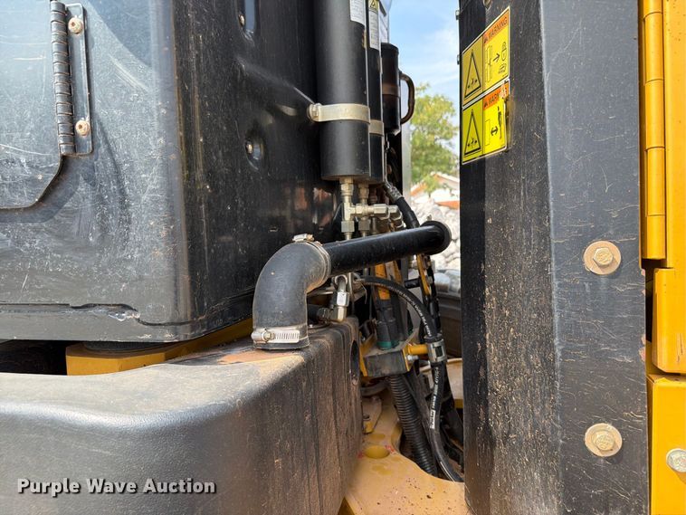 image for item EW8943 2012 Caterpillar 140M2 motor grader