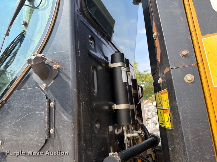 image for item EW8943 2012 Caterpillar 140M2 motor grader
