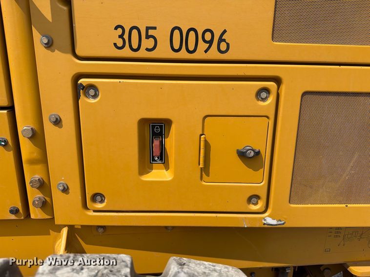image for item EW8943 2012 Caterpillar 140M2 motor grader