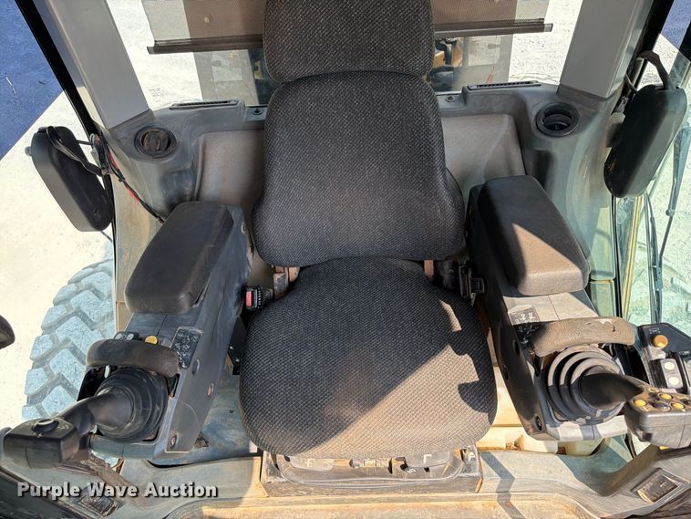 image for item EW8943 2012 Caterpillar 140M2 motor grader