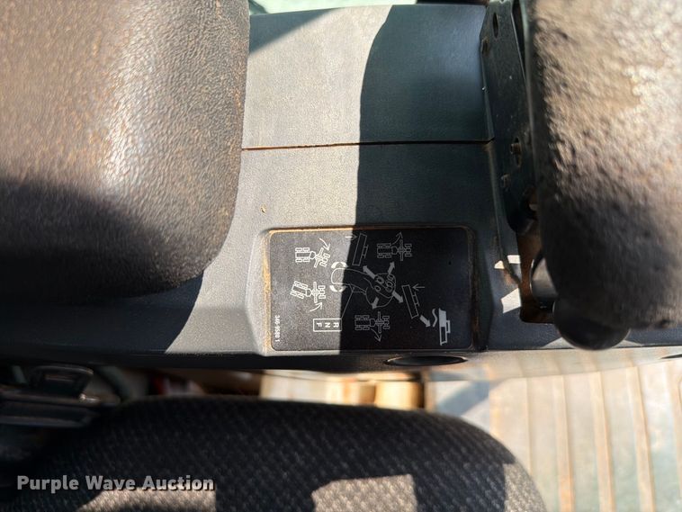 image for item EW8943 2012 Caterpillar 140M2 motor grader