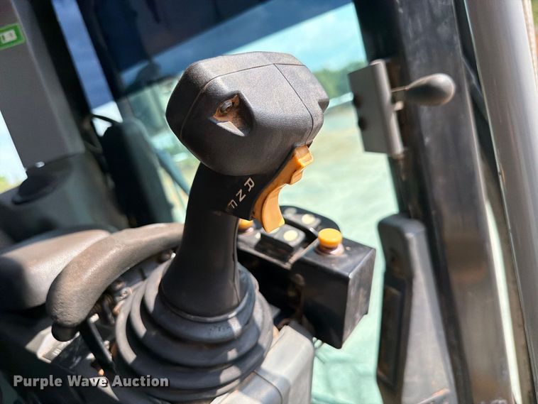 image for item EW8943 2012 Caterpillar 140M2 motor grader