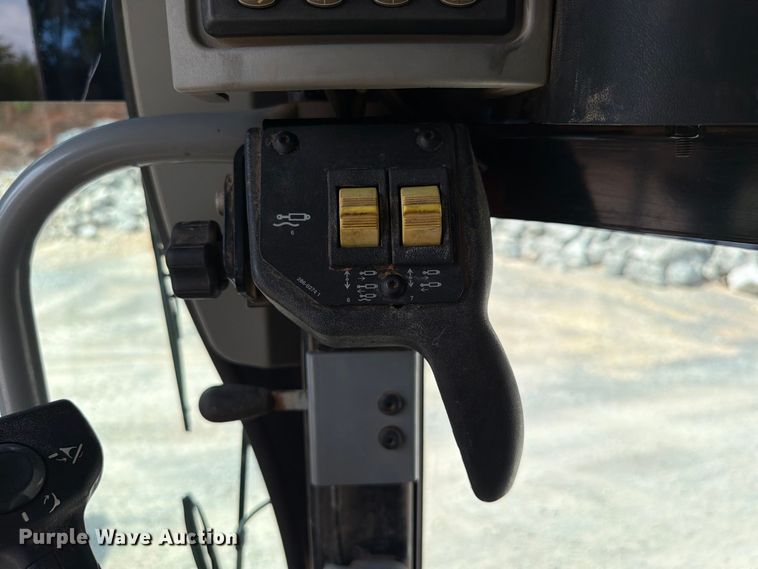image for item EW8943 2012 Caterpillar 140M2 motor grader