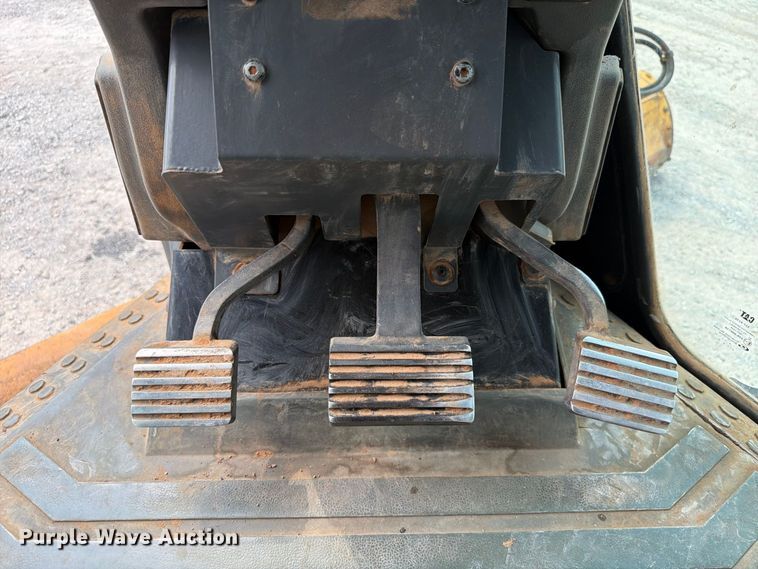 image for item EW8943 2012 Caterpillar 140M2 motor grader