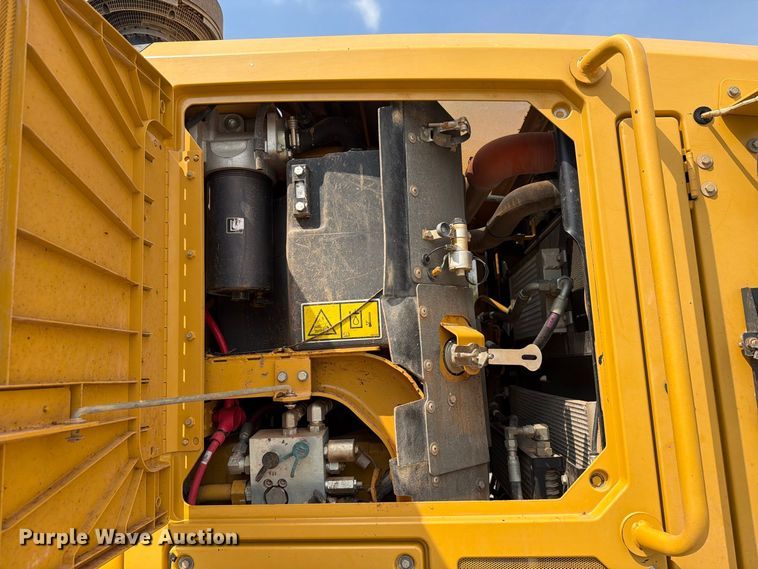 image for item EW8943 2012 Caterpillar 140M2 motor grader