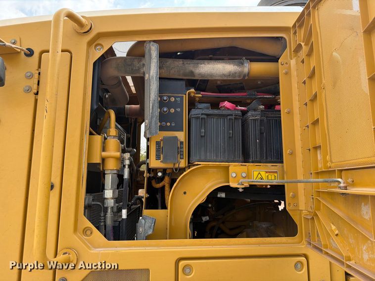 image for item EW8943 2012 Caterpillar 140M2 motor grader