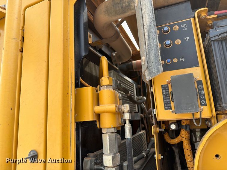 image for item EW8943 2012 Caterpillar 140M2 motor grader