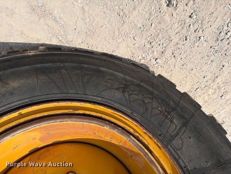 image for item EW8943 2012 Caterpillar 140M2 motor grader