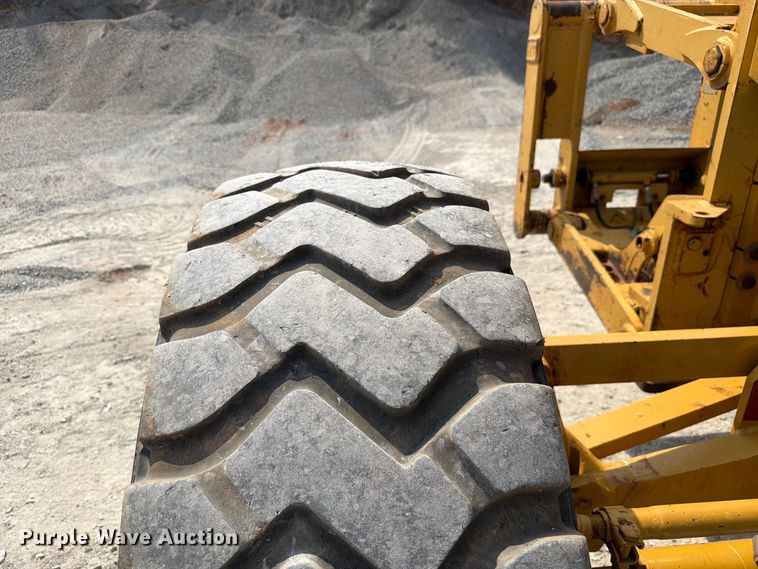 image for item EW8943 2012 Caterpillar 140M2 motor grader