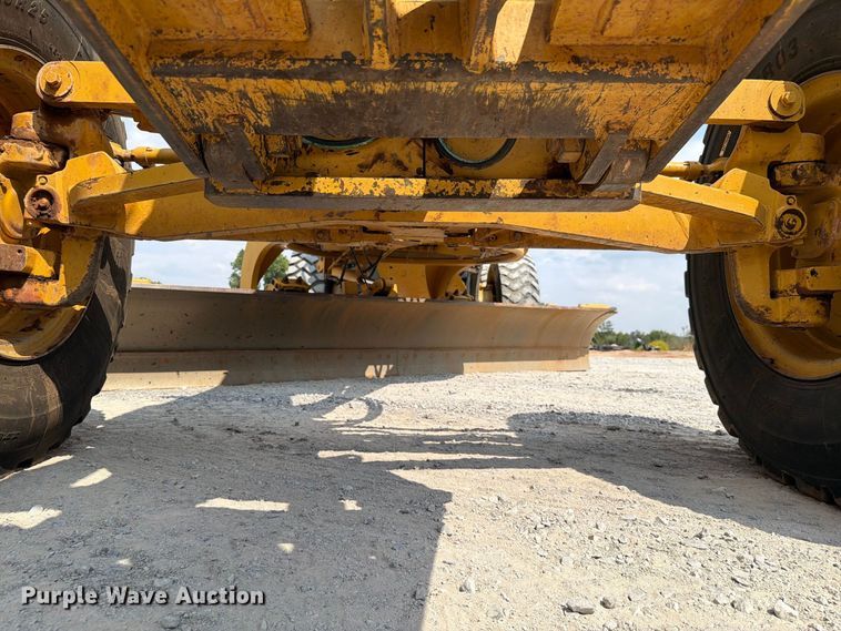 image for item EW8943 2012 Caterpillar 140M2 motor grader