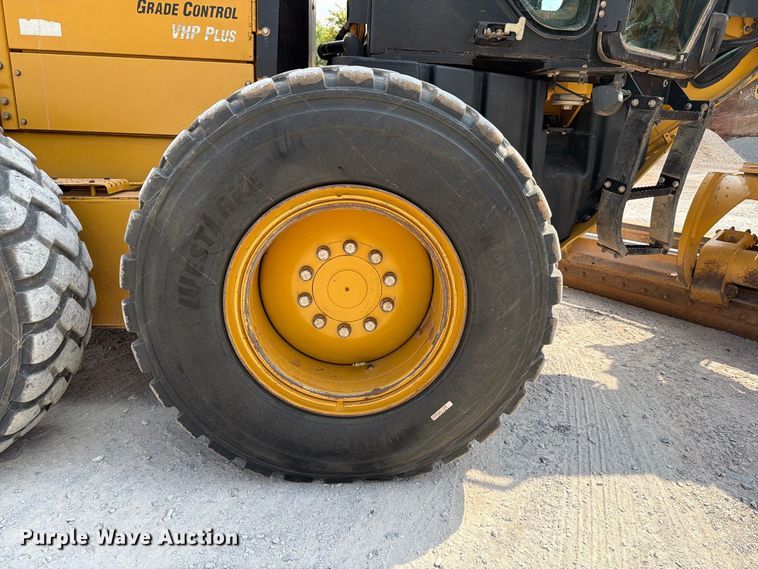 image for item EW8943 2012 Caterpillar 140M2 motor grader