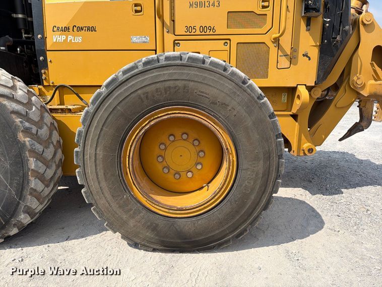 image for item EW8943 2012 Caterpillar 140M2 motor grader