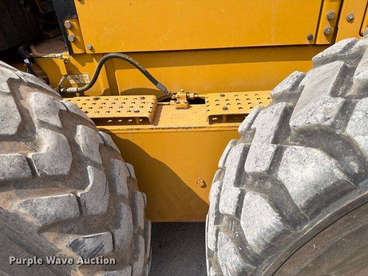 image for item EW8943 2012 Caterpillar 140M2 motor grader