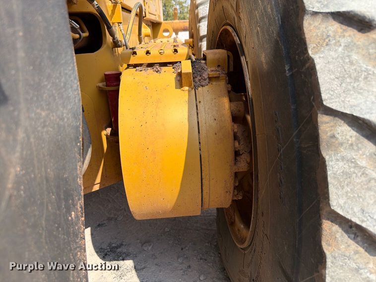 image for item EW8943 2012 Caterpillar 140M2 motor grader