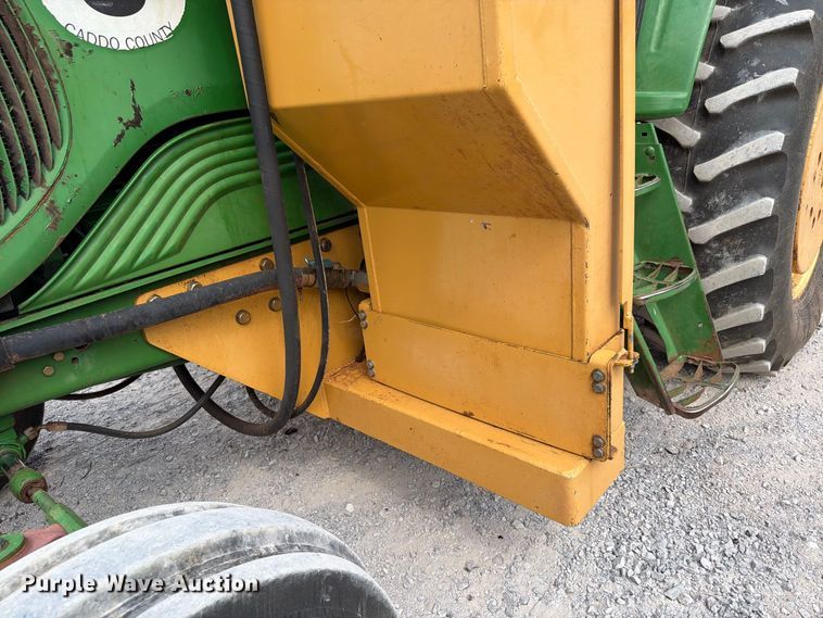 image for item EW8944 John Deere 6615 tractor