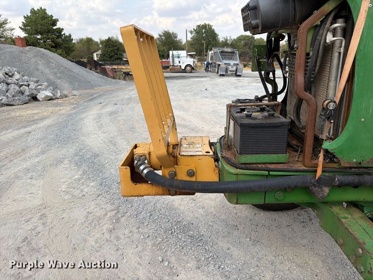 image for item EW8944 John Deere 6615 tractor